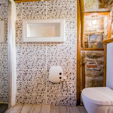 Holiday home Roxani Aqua Bliss - Serene Garden Getaway *
