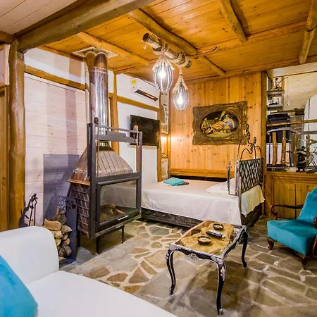 Roxani Aqua Bliss - Serene Garden Getaway Holiday home Evkarpia